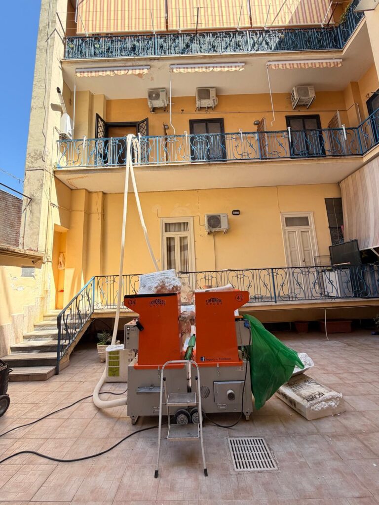Santa Maria Capua Vetere (CE) — insufflaggio, foto 6